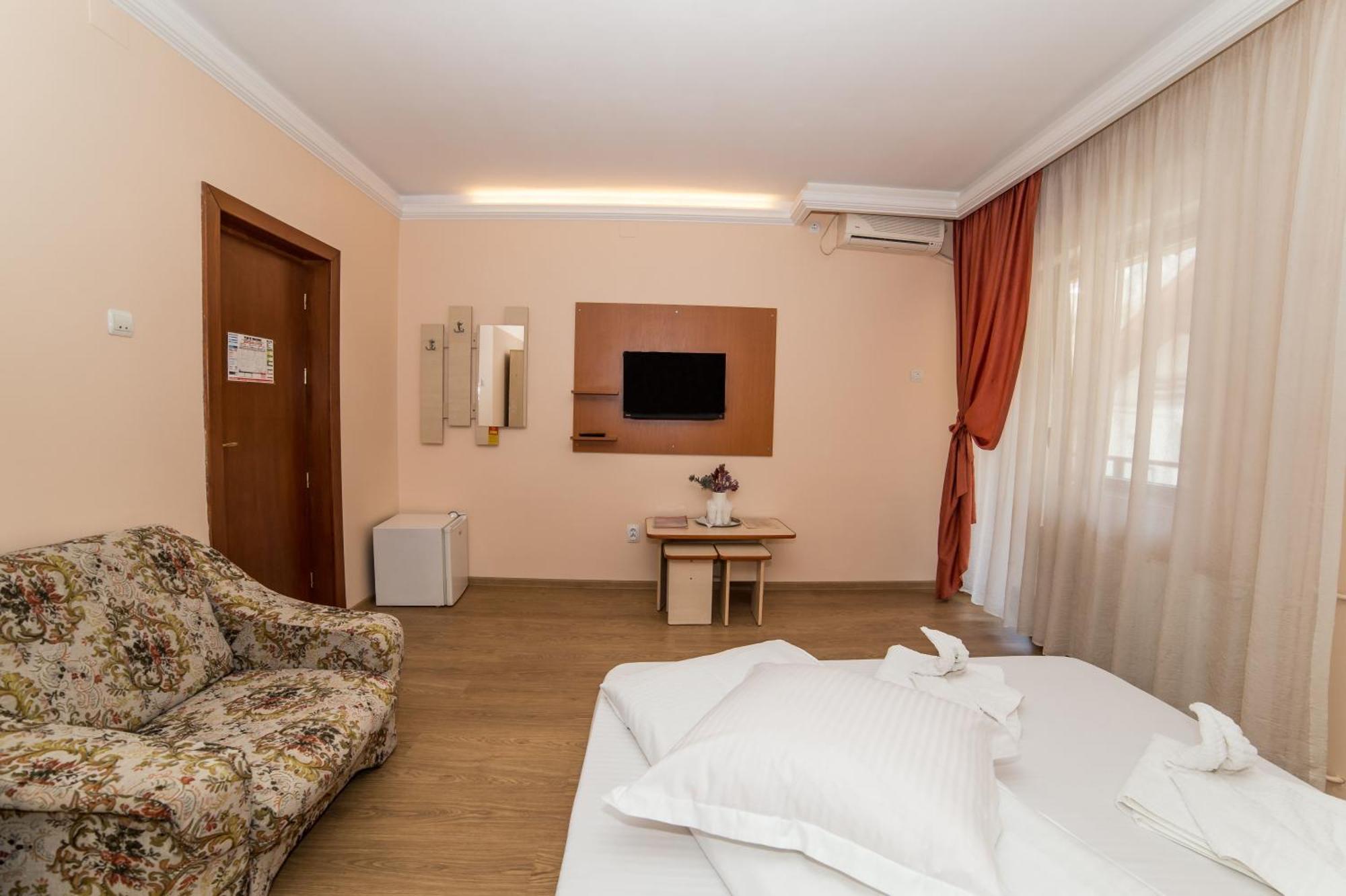 Guesthouse Magic Baile Herculane Ruang foto