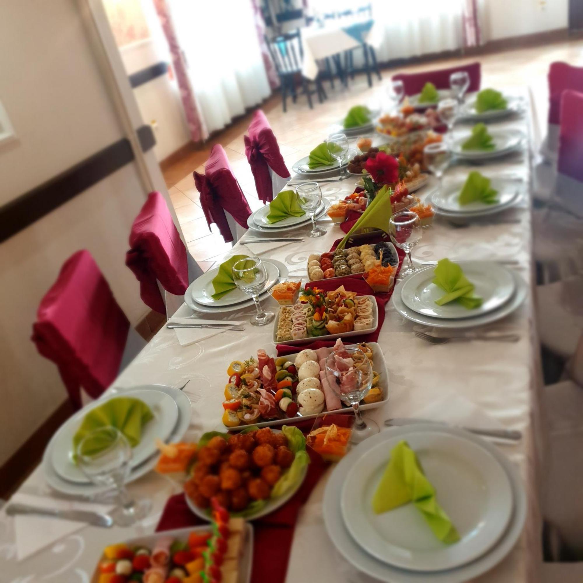 Guesthouse Magic Baile Herculane Bagian luar foto