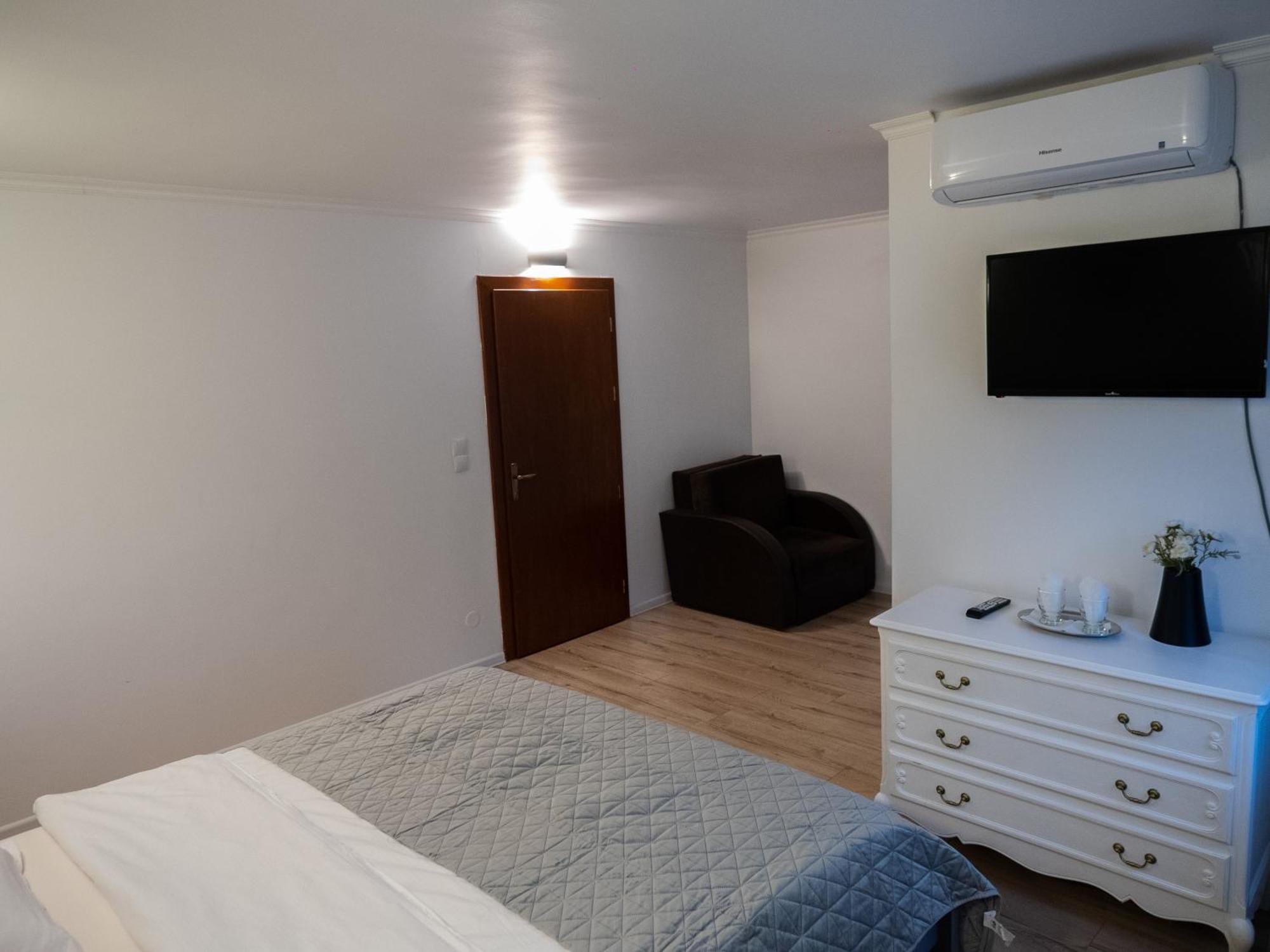 Guesthouse Magic Baile Herculane Bagian luar foto
