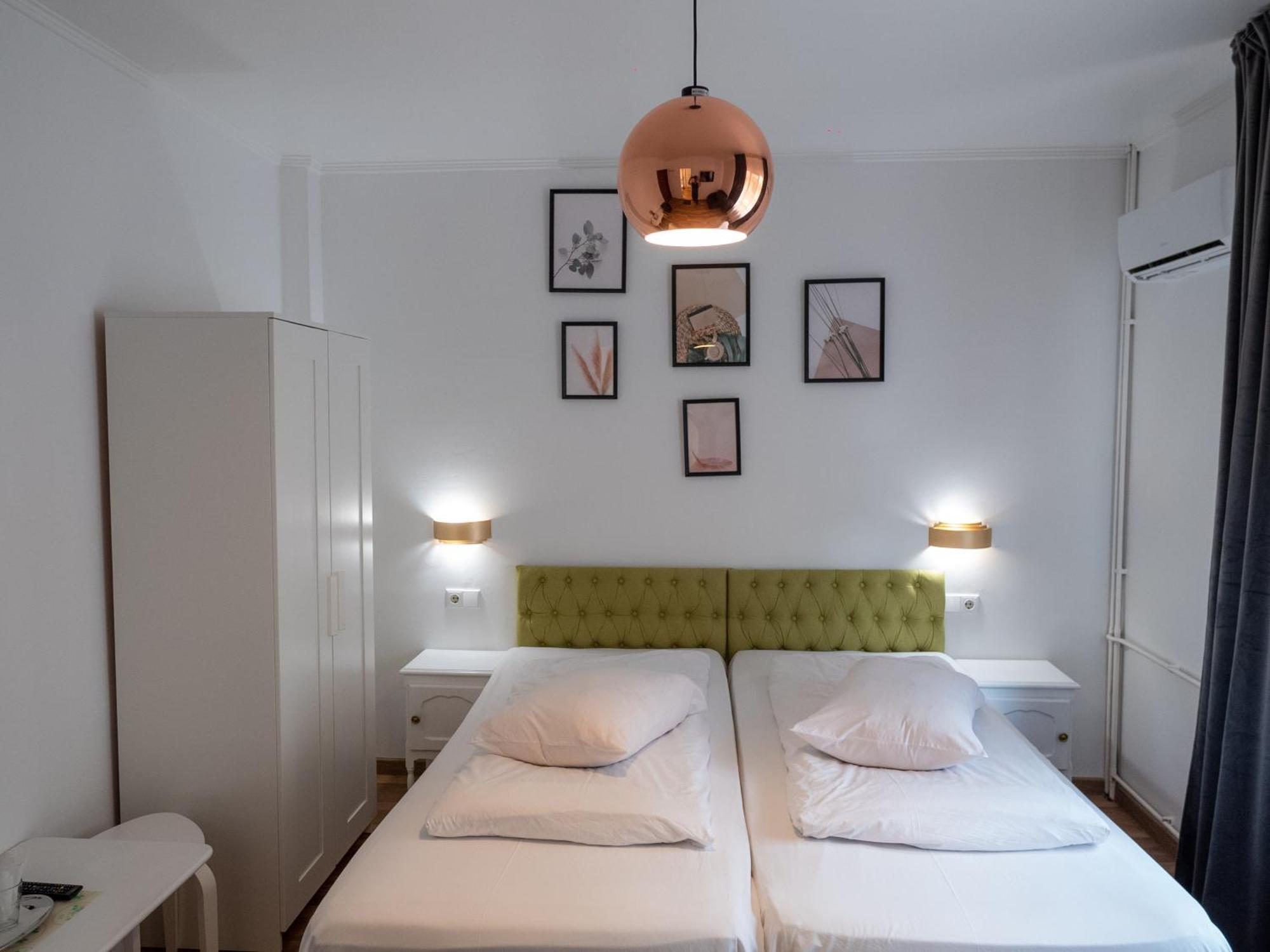 Guesthouse Magic Baile Herculane Bagian luar foto